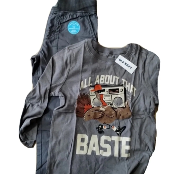 2 Pc set size 3T - Picture 2 of 3